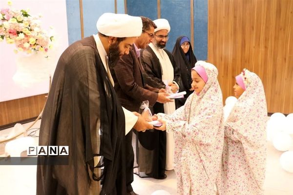 جشن عبادت و بهار بندگی دانش‌آموزان در بندرخمیر