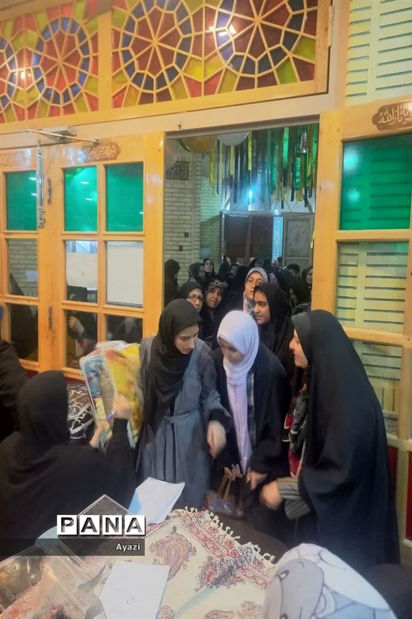 مراسم اعتکاف دانش‌آموزی در مسجد النبی اصفهان