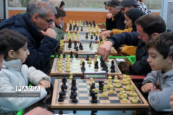 مسابقه شطرنج خانوادگی در هیئت شطرنج بجنورد