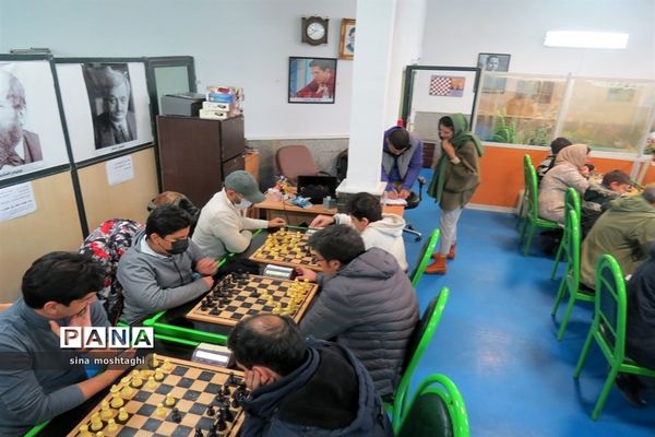 مسابقه شطرنج خانوادگی در هیئت شطرنج بجنورد