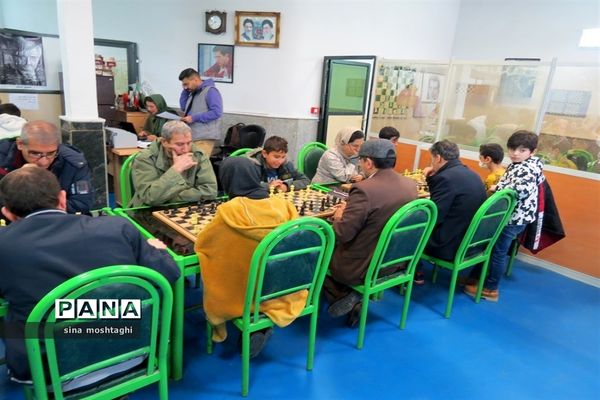 مسابقه شطرنج خانوادگی در هیئت شطرنج بجنورد