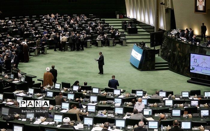۱۰ هزار اتوبوس و مینی‌بوس به ناوگان حمل و نقل کشور اضافه می‌شود