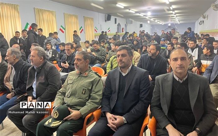 اردوهای راهیان نور دانش‌آموزان را انقلابی تربیت می‌کند