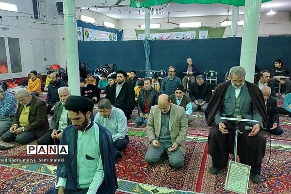 حضور دانش‌آموزان ناحیه دو شهرری در مراسم معنوی اعتکاف
