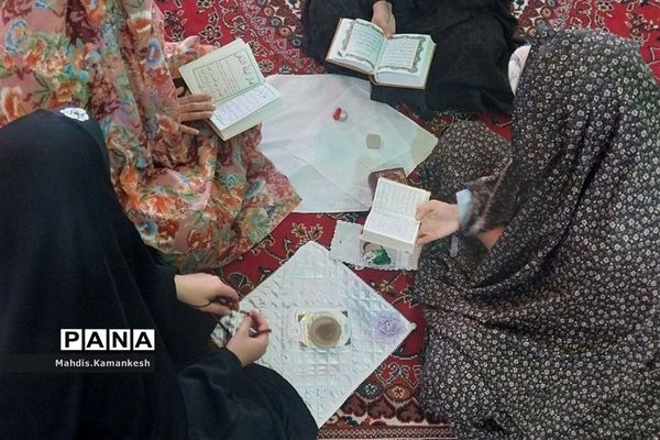 اعتکاف دانش‌آموزی در پاکدشت