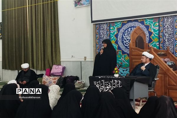 اعتکاف دانش‌آموزی درخلیل آباد