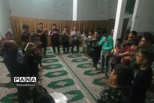 اعتکاف دانش‌آموزی درخلیل آباد