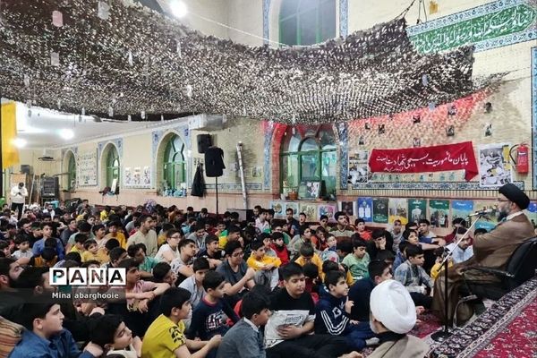 حضور دانش آموزان پسر شهرستان پیشوا در مراسم معنوی اعتکاف