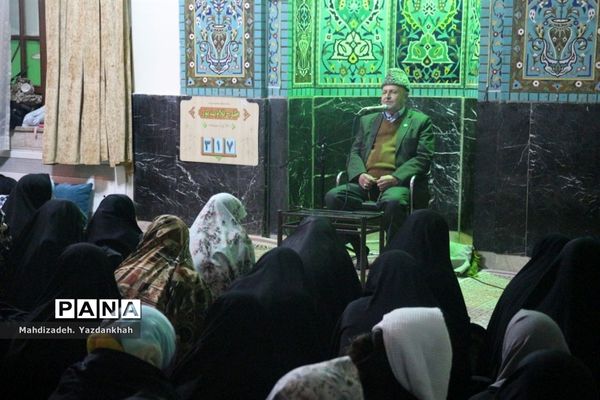 مراسم معنوی اعتکاف دانش‌آموزان ناحیه ۳ مشهد‌