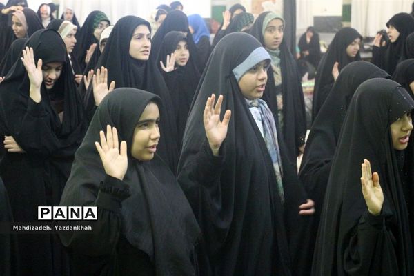 مراسم معنوی اعتکاف دانش‌آموزان ناحیه ۳ مشهد‌