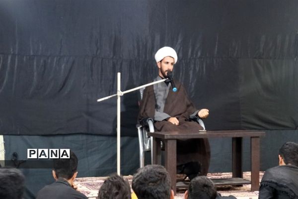 آئین اعتکاف دانش‌آموزای در هرمزگان