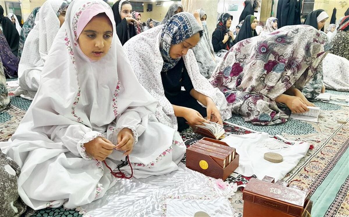 حضور 250 نفر از دانش آموزان دختر دامغانی، در مراسم معنوی و باشکوه اعتکاف / فیلم