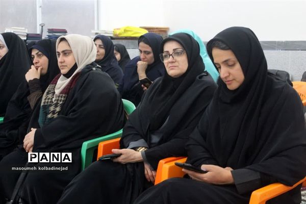 جشن تکلیف دختران در گلوگاه