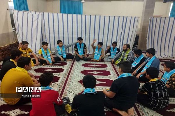 اعتکاف دانش‌آموزان در تنگستان و گناوه