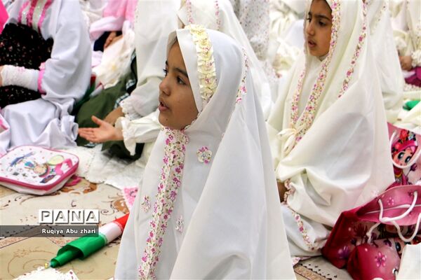 بهار بندگی ۳۰۰ نومکلف در امام‌زاده بی‌بی سکینه صفادشت