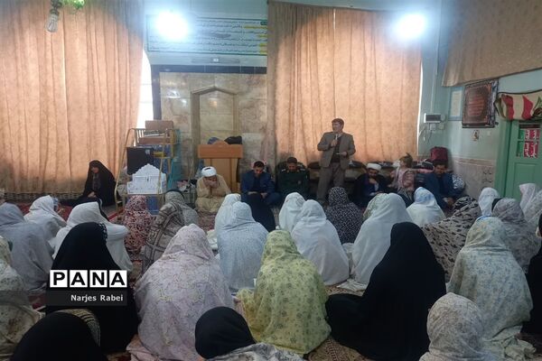 اعتکاف دانش‌آموزی در فاروج