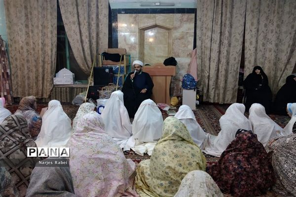 اعتکاف دانش‌آموزی در فاروج