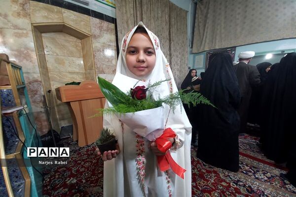 اعتکاف دانش‌آموزی در فاروج