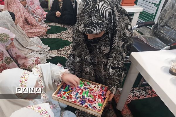 اعتکاف دانش‌آموزی دختران ناحیه شش مشهد مقدس در مسجد امام حسن  عسکری(ع)