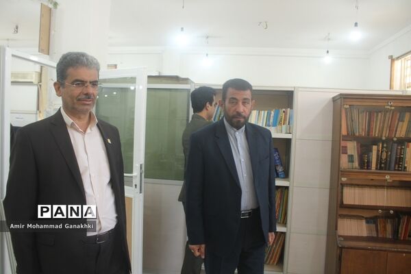 بازدید مسئولان آموزش و پرورش استان بوشهر از ساختمان جدید سازمان دانش‌آموزی استان