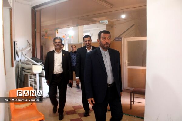 بازدید مسئولان آموزش و پرورش استان بوشهر از ساختمان جدید سازمان دانش‌آموزی استان