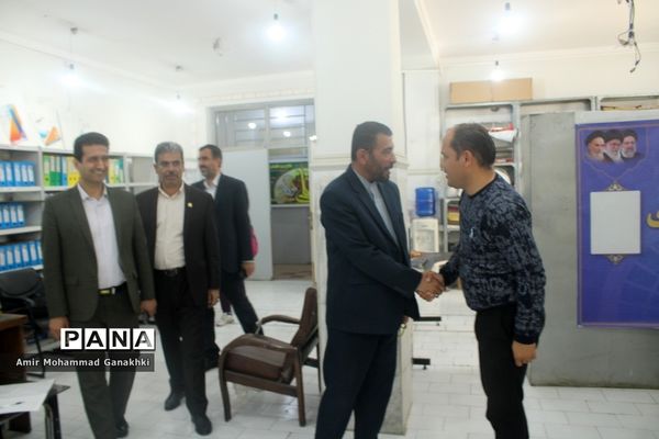 بازدید مسئولان آموزش و پرورش استان بوشهر از ساختمان جدید سازمان دانش‌آموزی استان