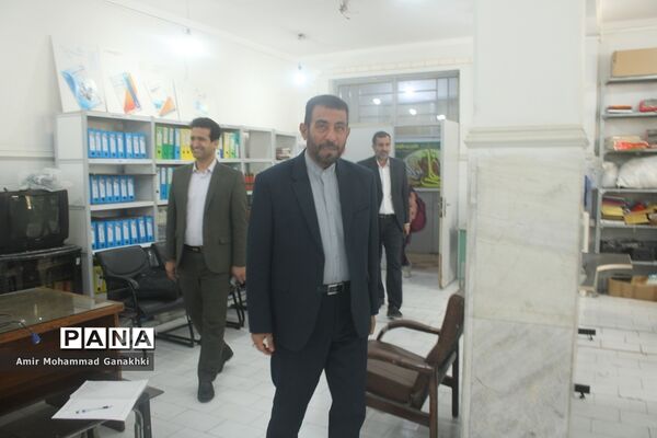 بازدید مسئولان آموزش و پرورش استان بوشهر از ساختمان جدید سازمان دانش‌آموزی استان