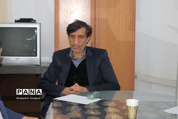 جلسه هم اندیشی سازمان دانش‌آموزی استان بوشهر با اداره نهضت سوادآموزی استان