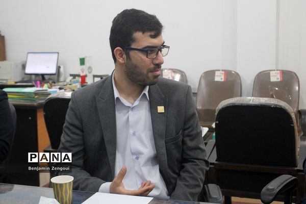 جلسه هم اندیشی سازمان دانش‌آموزی استان بوشهر با اداره نهضت سوادآموزی استان