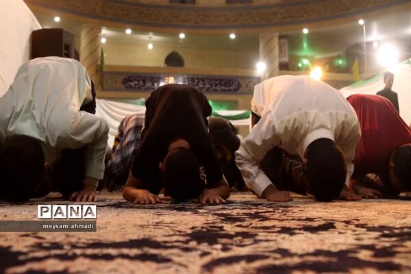 اعتکاف دانش‌آموزی در یزد