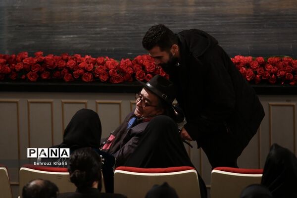 مراسم افتتاحیه چهل و دومین جشنواره بین‌المللی فیلم فجر