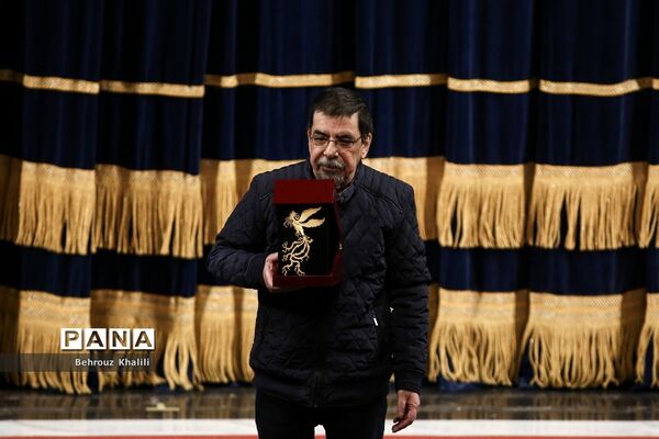 مراسم افتتاحیه چهل و دومین جشنواره بین‌المللی فیلم فجر