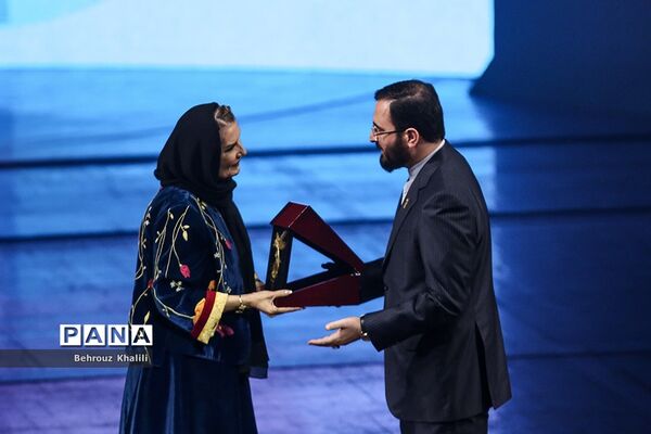 مراسم افتتاحیه چهل و دومین جشنواره بین‌المللی فیلم فجر