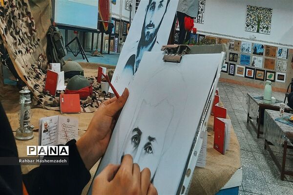 نمایشگاه فرهنگ و ادب به مناسبت دهه فجر