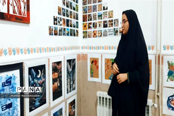 نمایشگاه فرهنگ و ادب به مناسبت دهه فجر