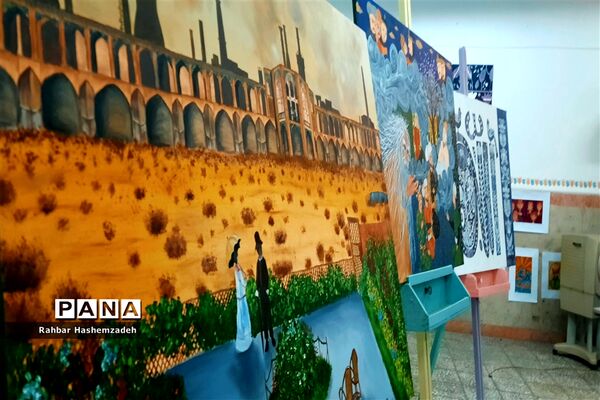 نمایشگاه فرهنگ و ادب به مناسبت دهه فجر