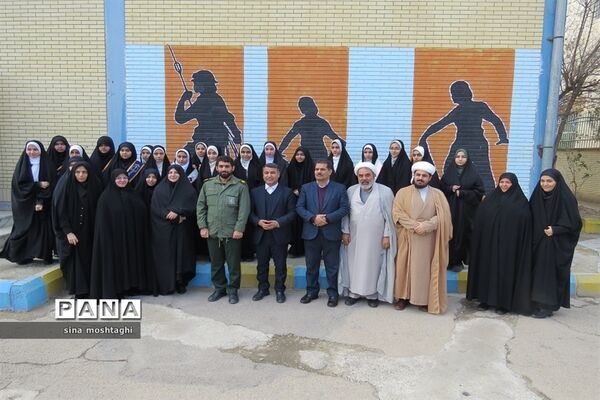 نواختن زنگ انقلاب در مدارس بجنورد