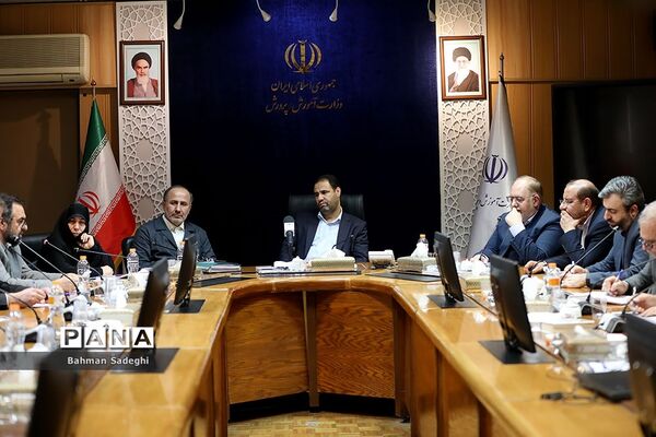 دیدار وزیر آموزش و پرورش با جمعی از نمایندگان تشکل‌های فرهنگیان