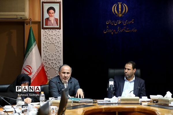 دیدار وزیر آموزش و پرورش با جمعی از نمایندگان تشکل‌های فرهنگیان