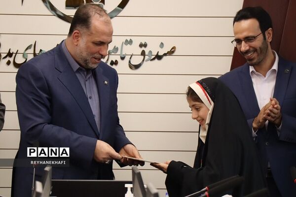 مراسم تجلیل از برگزیدگان پویش «بیمــه شــرط عقــل است» در ساختمان صندوق تامین خسارت‌های بدنی
