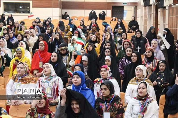 جشنواره اقوام دانشجو معلمان سراسر کشور در بوشهر