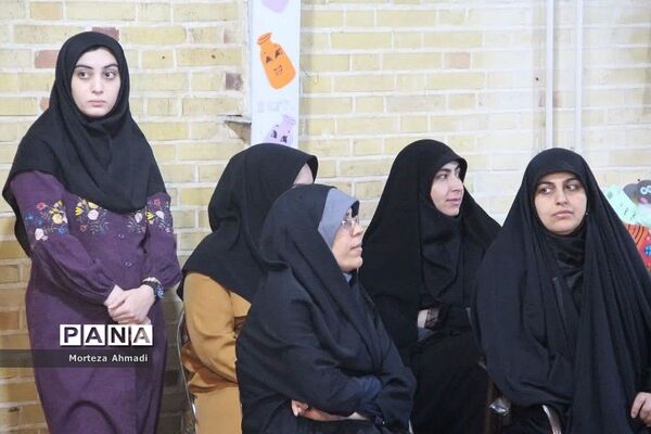 افتتاحیه طرح توزیع شیر رایگان در دبستان خبره فرشچی ناحیه ۱ شهرری
