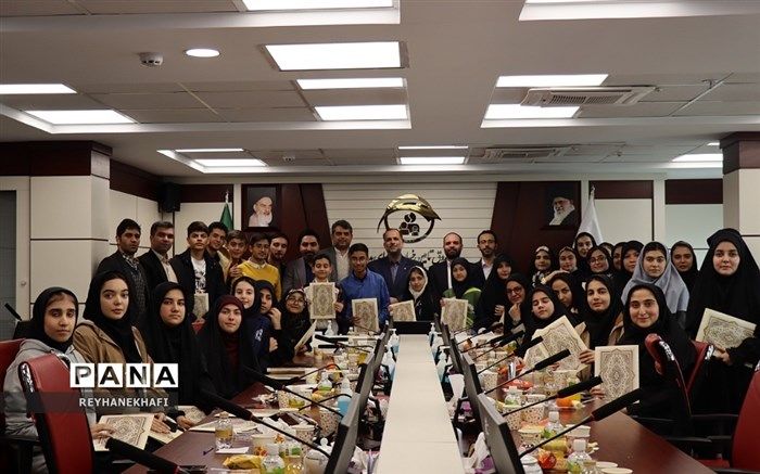 مراسم اختتامیه و تجلیل از برگزیدگان پویش بیمه شرط عقل است /فیلم