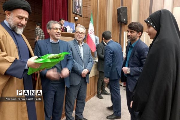 اولین یادواره ۹۴ شهید دانش‌آموز و ۱۳شهید فرهنگی شهرستان شهریار