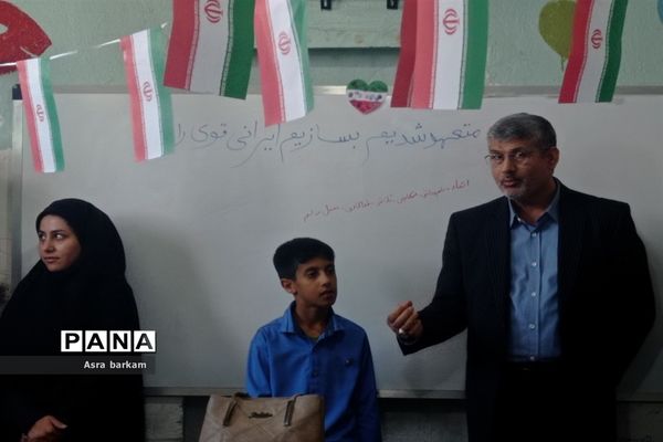 حضور  مشاور اجرایی وزیر آموزش و پرورش در بندرخمیر