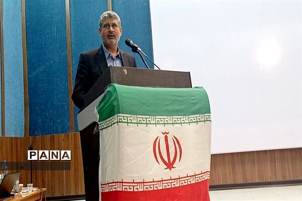 حضور  مشاور اجرایی وزیر آموزش و پرورش در بندرخمیر