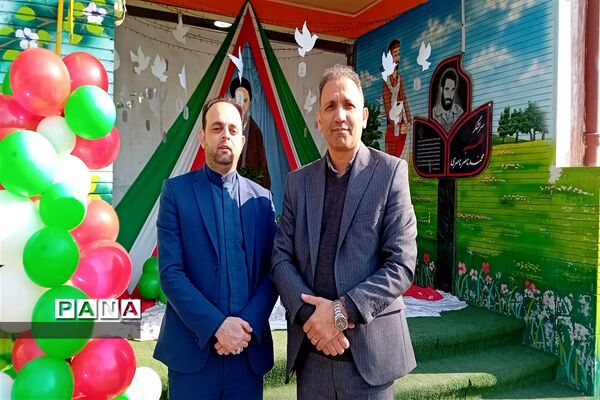مراسم بزرگداشت دهه فجر و آیین نواختن زنگ انقلاب