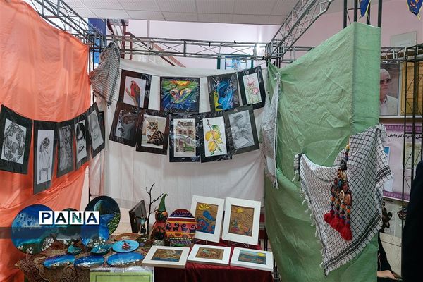 آیین گلبانگ انقلاب اسلامی در مدارس همدان