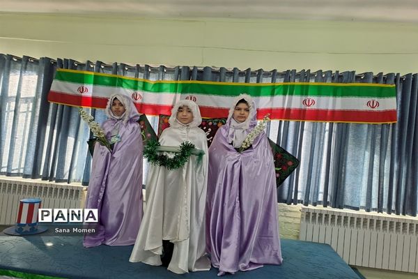 برگزاری مراسم گلبانگ انقلاب در دبستان افشار نژاد مشهد