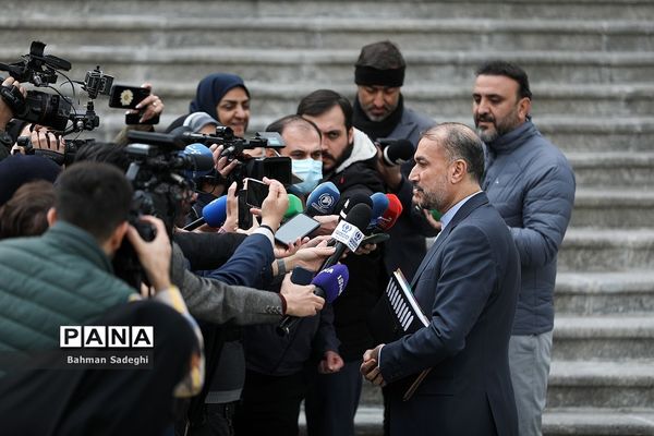 حاشیه جلسه هیات دولت - ۱۱ بهمن